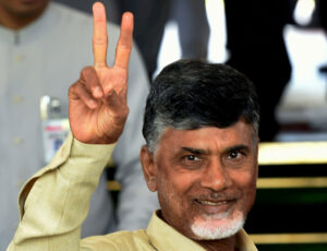 Chandrababu Naidu Directs Officials to Promote Large-Scale Saffron Cultivation in Lambasingi Under PPP Model