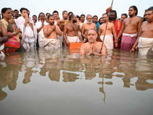 Saraswati Anthya Pushkaralu begin with grandeur at Kaleshwaram