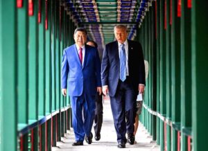 Trump saysXi promised no arms for Iran