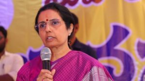 Nara Bhuvaneshwari calls on youth to make decisions with wise thoughts and Make the most of opportunities